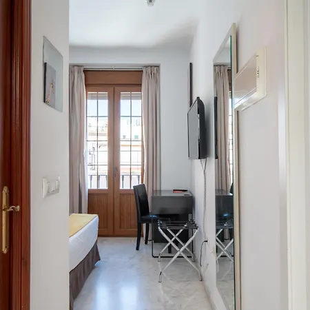 Ξενοδοχείο Cool